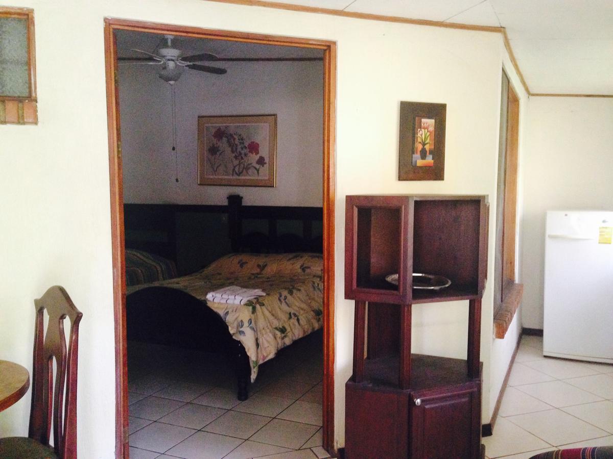 Las Ciruelas  Hotel Villas Colibri מראה חיצוני תמונה