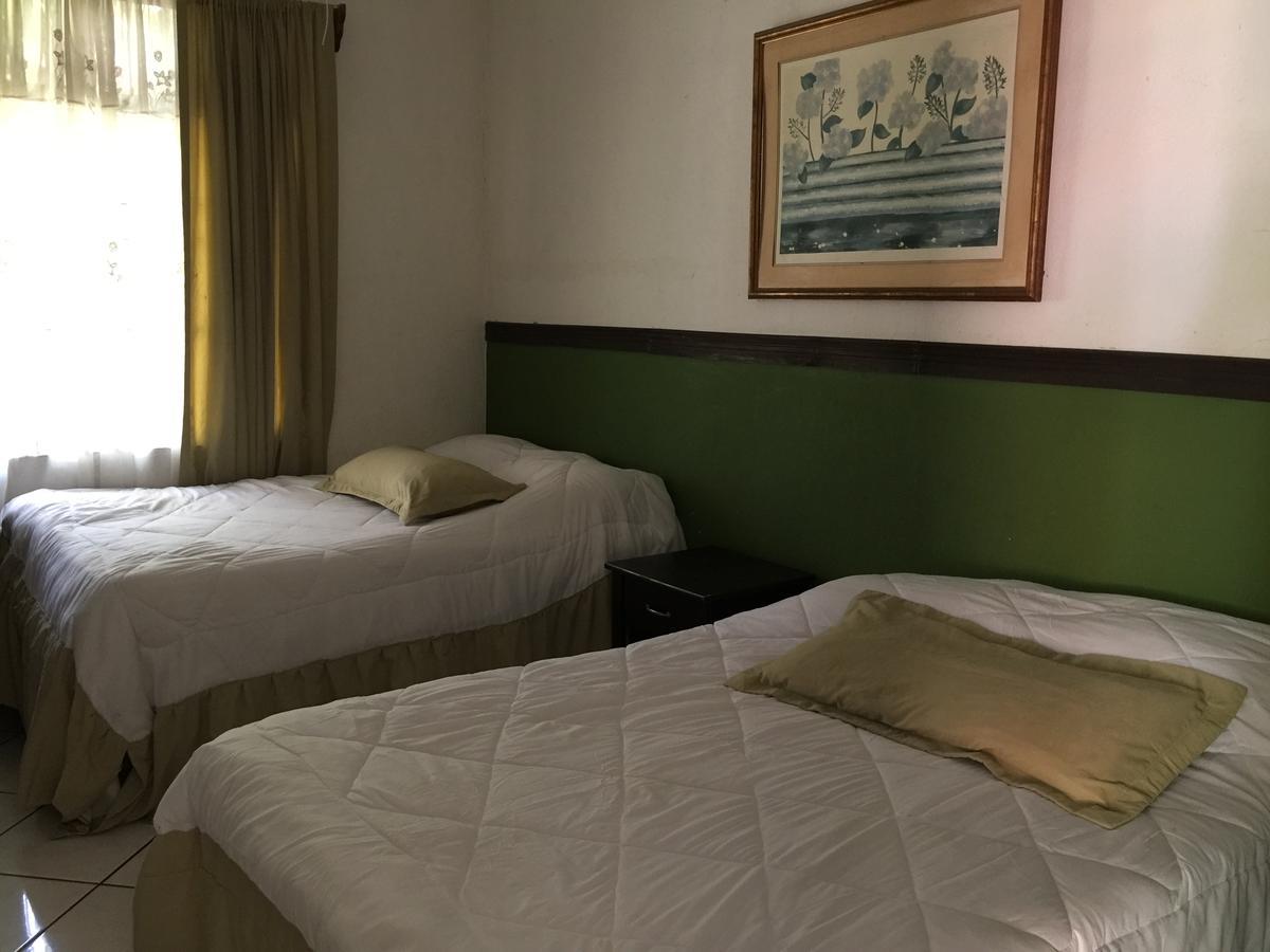 Las Ciruelas  Hotel Villas Colibri מראה חיצוני תמונה